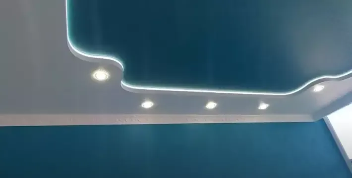 Фактурный натяжной потолок с подсветкой — Серпухов, Борисовское шоссе, 111а, фото 2